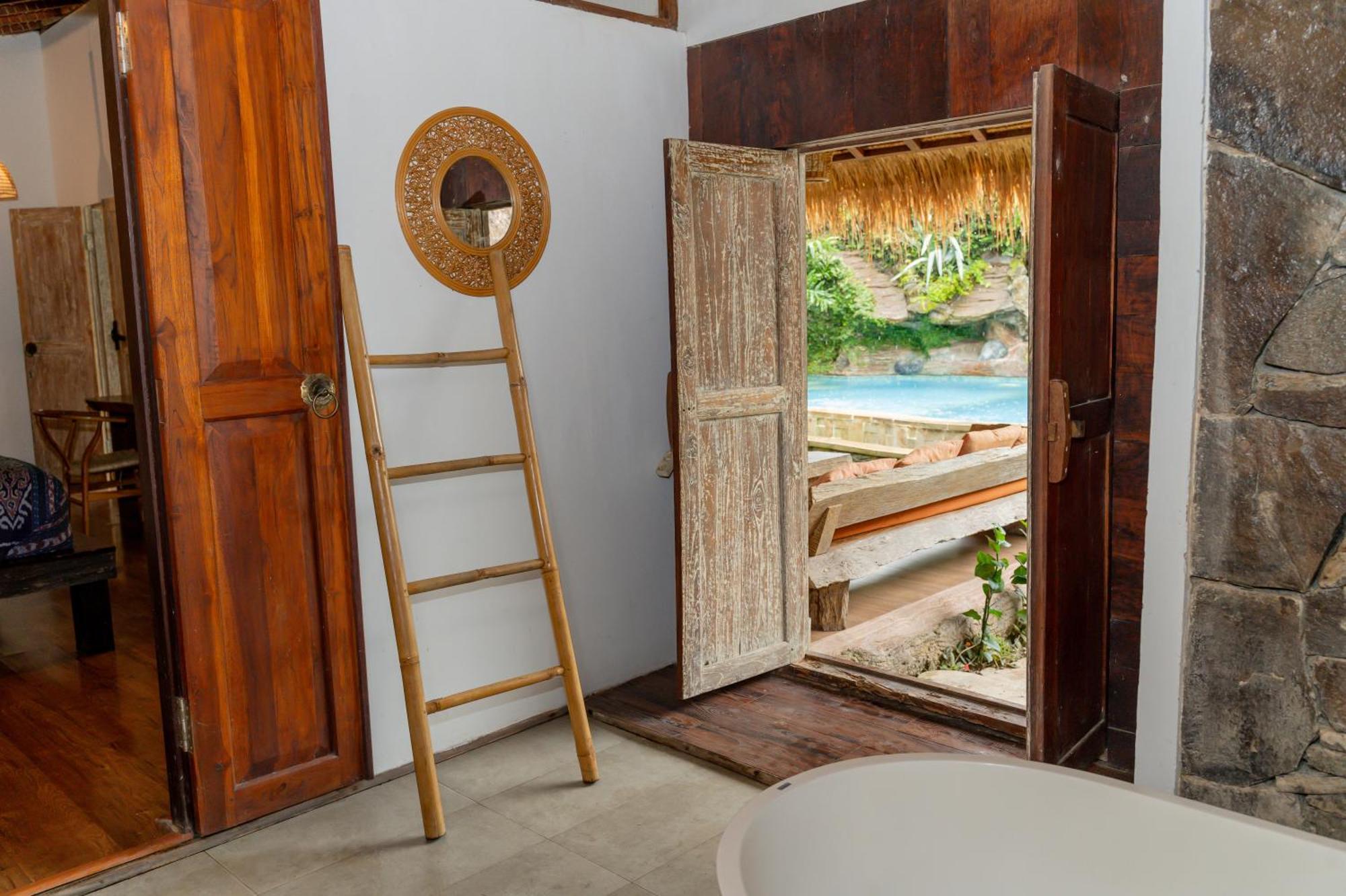 Villa Puri Samaira à Tanjung  Extérieur photo